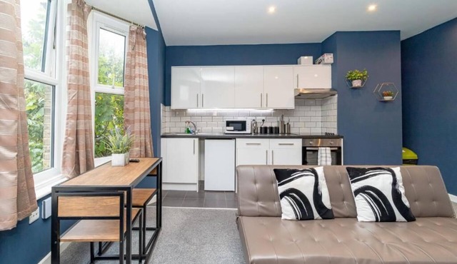 Central Hove 1 Bedroom BN32OSM12