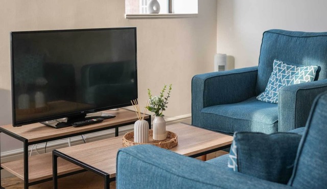 Central Hull Stay Self Check-Inn 5 min Station