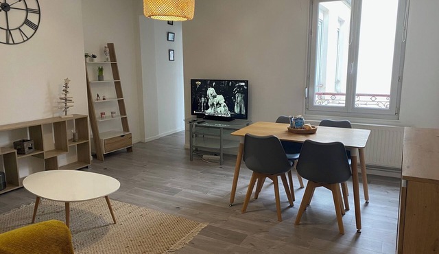 Central in city center with 2 well-separated double bedrooms/WIFI/easy parking