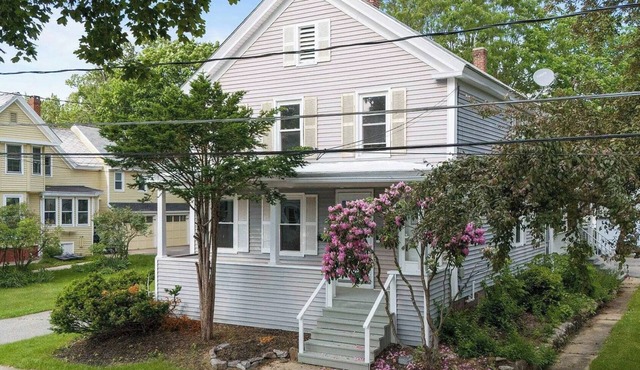 Central Large 2-bedrooms with office in Keene