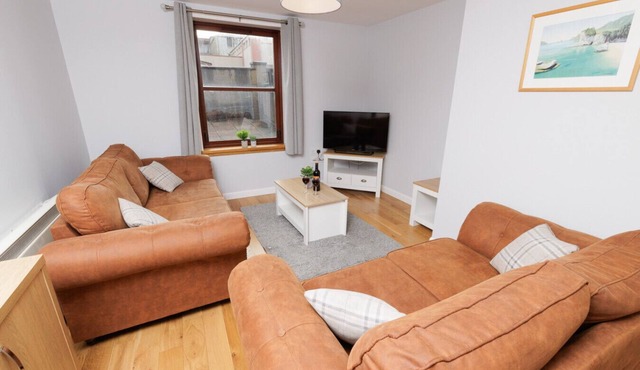 Central Lerwick 2Bed Apt · Garden|Walk to Sights