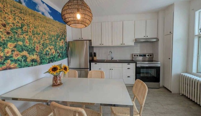 Central Limoilou 7 guests AC 2 Free Parking