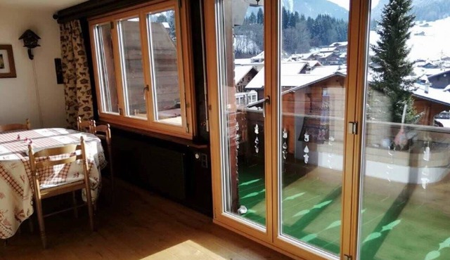 Central Location Cozy 3 BR Flat in Gstaad