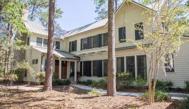 Central location near Wilson Village, Wraparound porch w/views of the Golf Course