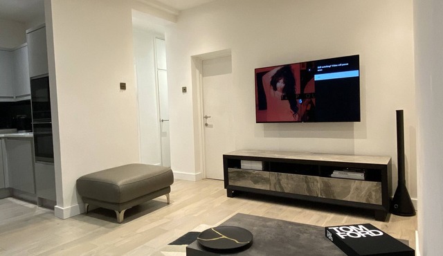 Central London 3 Bedroom Apartment