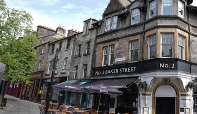 Central London - Fantastic 2bed with AC