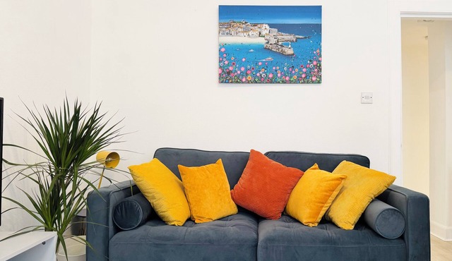 Central Maindoor Flat Easy Access No Stairs with Great Amenities