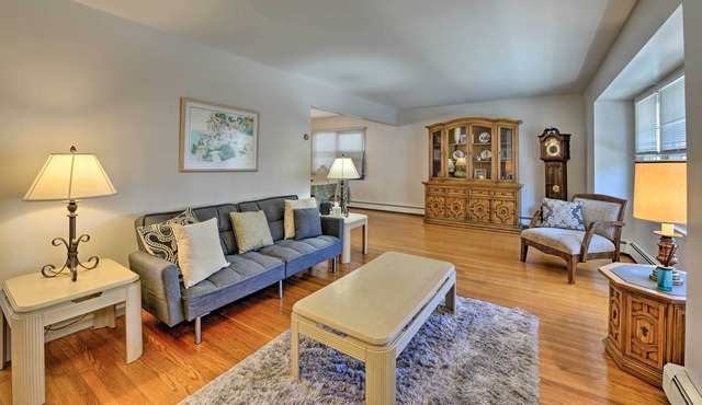 Central Margate City House - Walk to Beach!