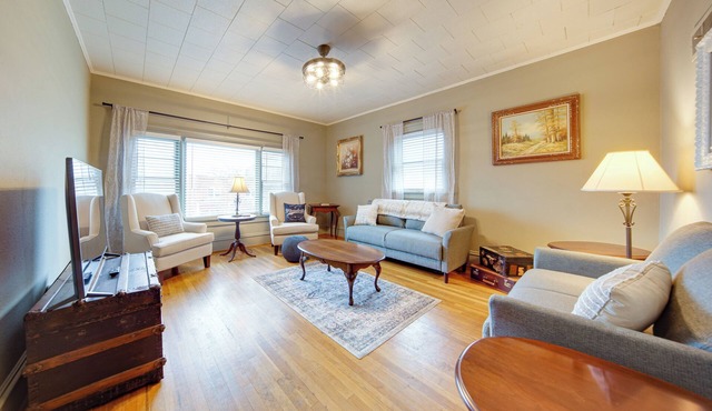 Central Meadville Apartment - Walk to Downtown!