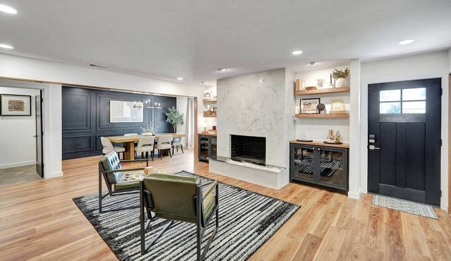 Central Midland Modern Retreat