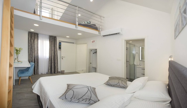 Central Old Town Rooms