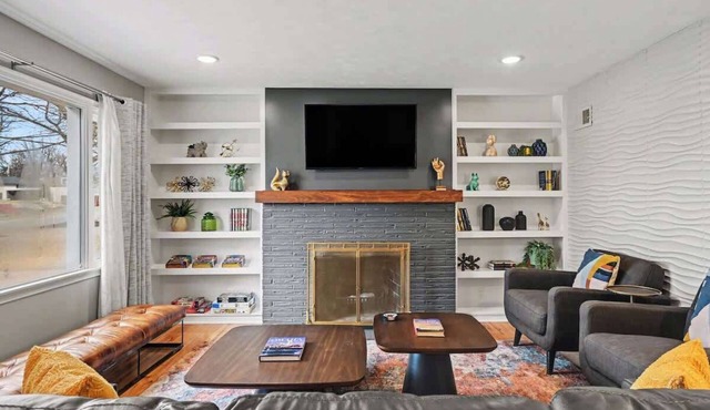 Central Omaha Family Retreat | 3 King Beds