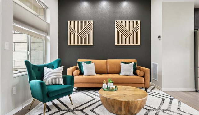 Central Park 2BR–Minutes to DIA & RTD-Summer Open