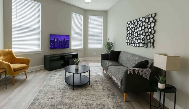 Central Park Pad 3BR