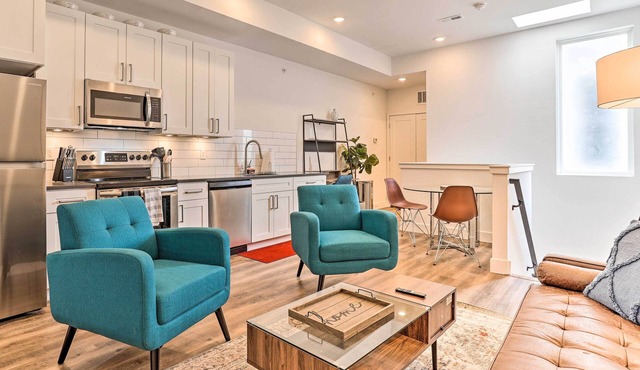 Central Pet-Friendly Apt - Minutes to Dtwn!