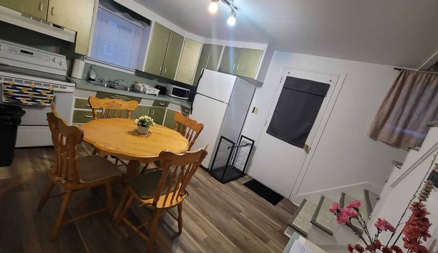 Central place, next to highway, smart tv+netflix+prime+wifi