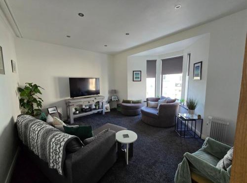 Central Portrush Townhouse available for Open Golf