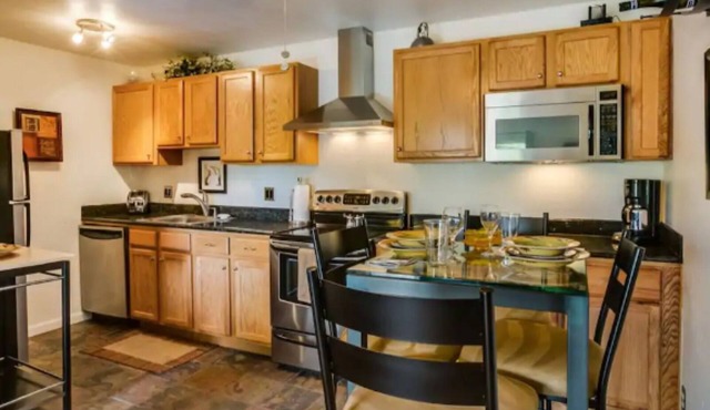 Central, Remodeled, 2-Bdrm Suite Retreat!