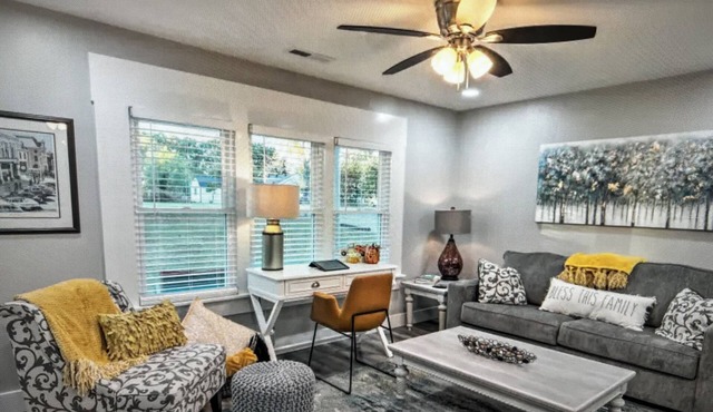 Central Retreat A, NEW Family & Pet Friendly