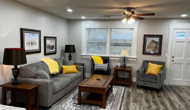 Central Retreat C, NEW Family and Pet Friendly