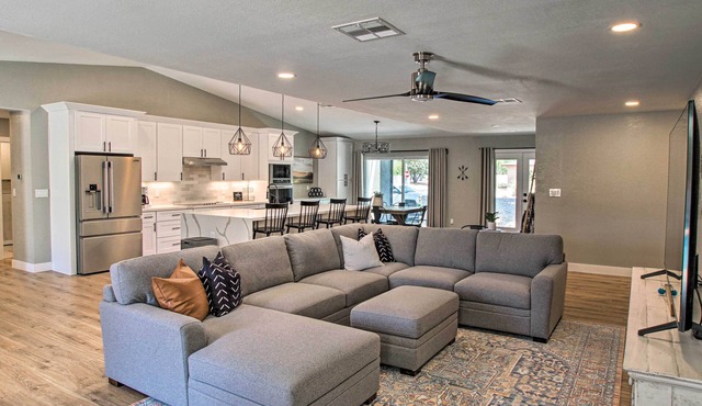 Central Scottsdale Home w/Pool & Game Room!