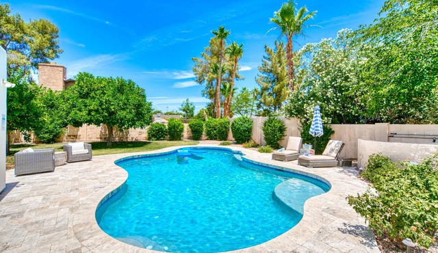 Central Scottsdale! Heated Pool & Arcades & Large Backyard