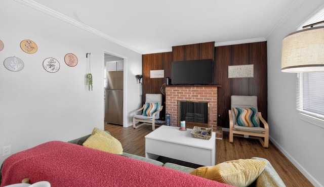 Central STL - Near Zoo, WashU, Quiet w/Easy Parking!
