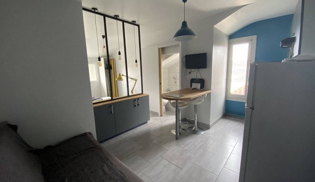 Central Studio with Wi-Fi, Washer, Near Shops and 700m from Connétable Spa