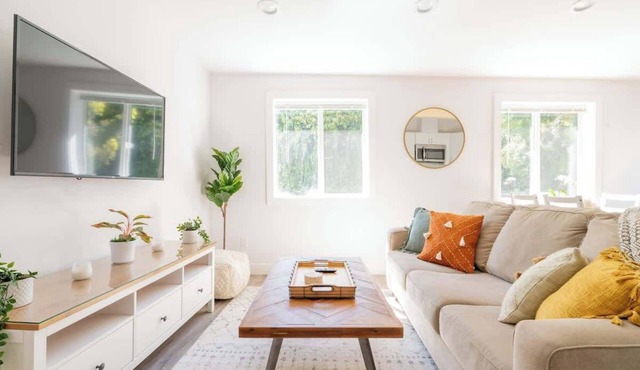 Central, Stylish & Sunny 1BR | Mins to Everywhere!
