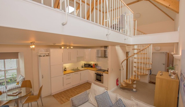 Central Tenby - Spacious Modern Holiday Home