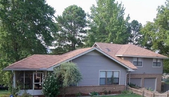 Central to all Hot Springs, 2 master suites, 2 story deck with Hot Tub