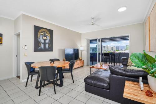 Central Two-Bedroom Apartment with City Views