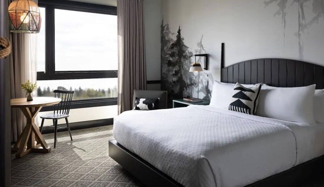 Central Valley Stay: Handcrafted Comfort, Historic Surrounds, Near Lake Yosemite