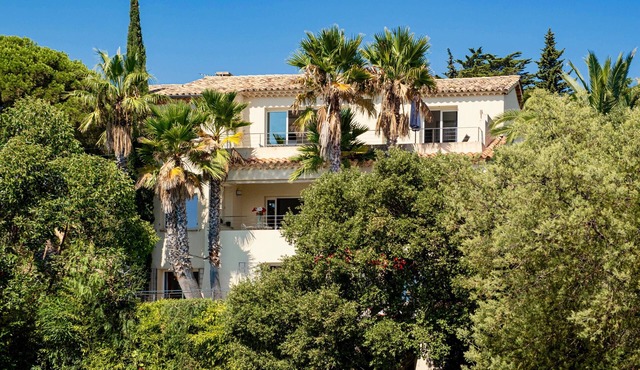 CENTRAL VILLA with PANORAMIC SEA VIEWS - SAINTE-MAXIME - SLEEPS 14 !