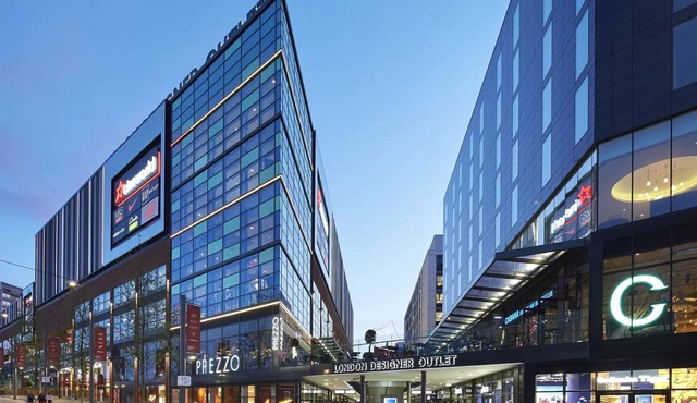 Central Wembley 2BR Modern Clean Connected