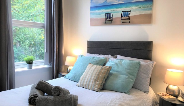 Central Wigan Welcoming Townhouse Sleeps up to 6