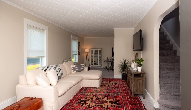 Centrally located spacious home near Elk Mountain