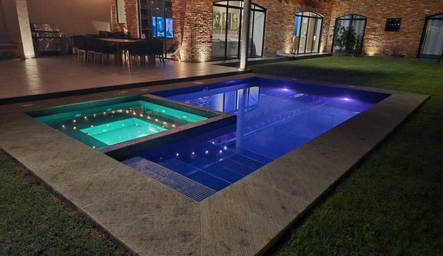 Centrally located and spacious house 5 minutes from downtown Avándaro.