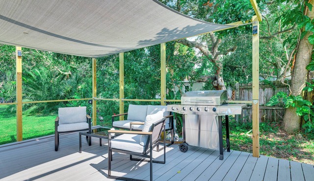 Centrally Located Merritt Island Cottage w/Deck!