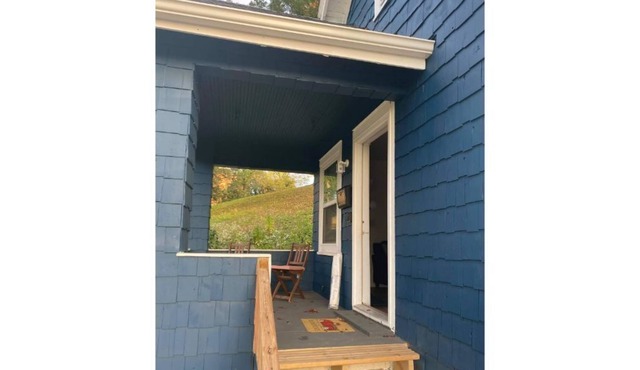 Centrally Located 2 unit house