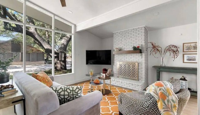 Centrally located 3 bedroom luxury retreat