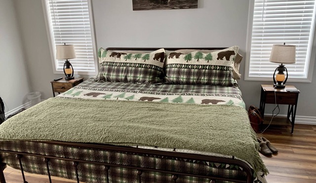 Centrally located 5 bedroom. Glacier Park, hiking, skiing fishing.