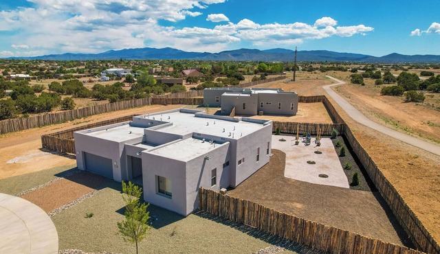 Centrally located, A/C, pet friendly, large yard, mountain views