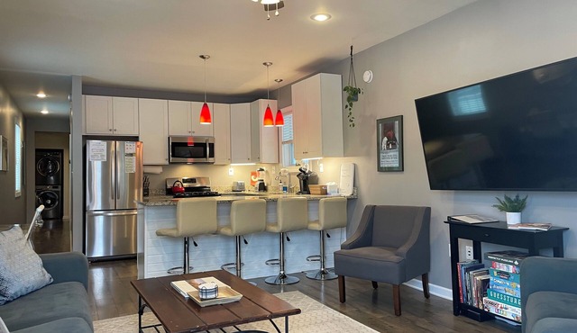 Centrally located close to downtown and Clifton hospitals area.