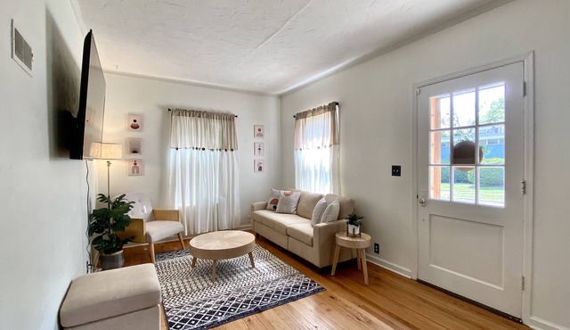 Centrally Located Comfy beds 3Bds-2Bths