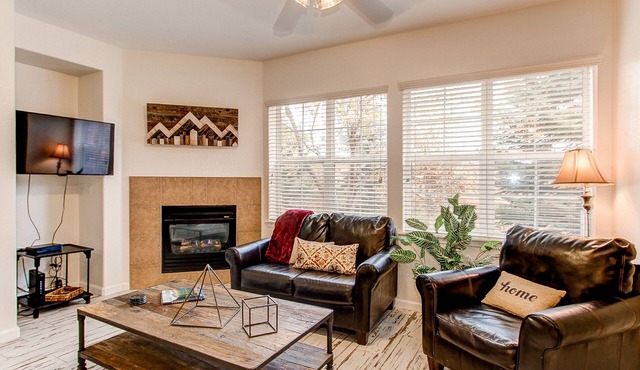 Centrally located Condo on the main floor in Centennial/Parker Area