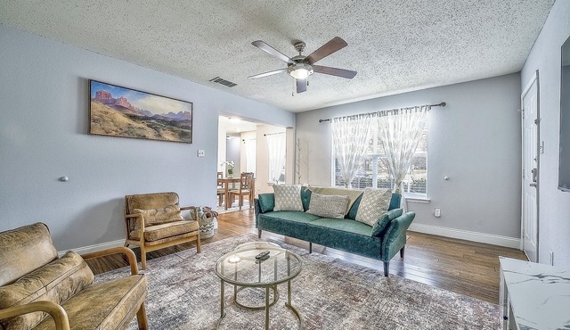 Centrally Located DFW Retreat