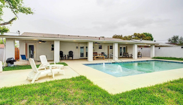 Centrally Located Eagle Pass Home w/Pool!