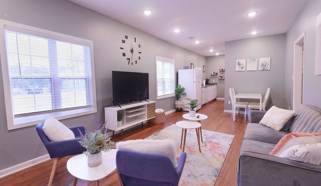 Centrally Located Home Away From Home!