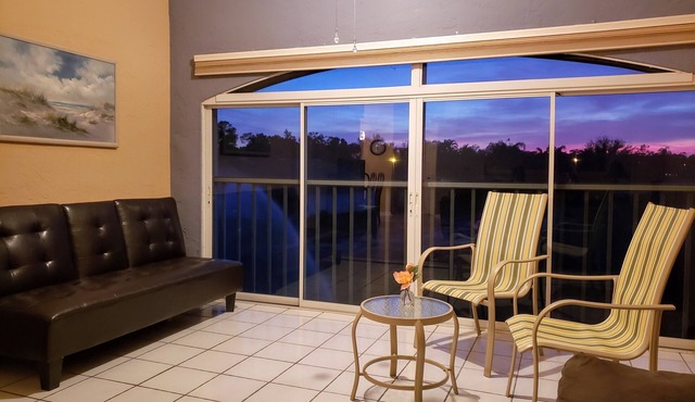 Centrally Located in Beautiful Naples